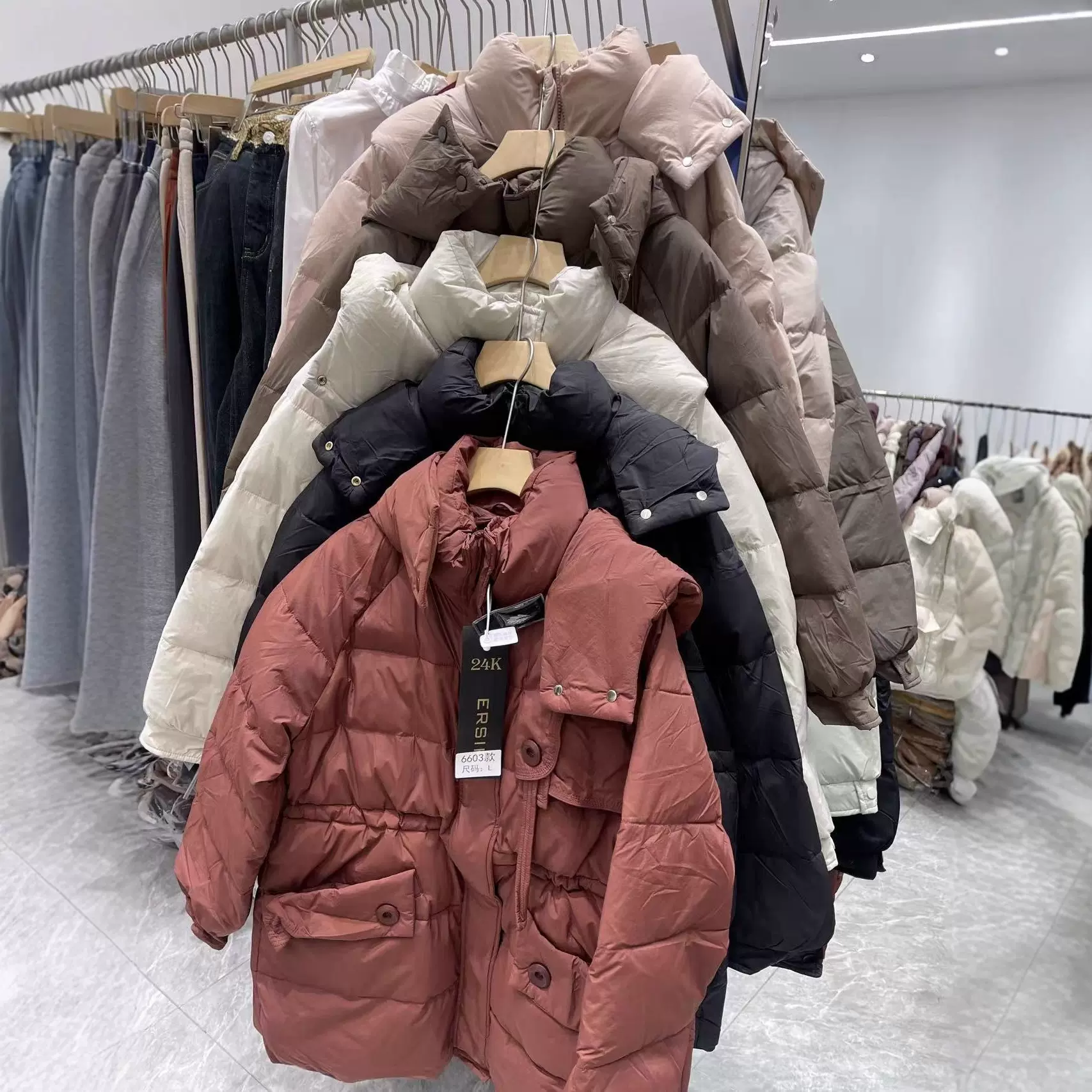 十三行平湖白鸭绒女士羽绒服高级感中长款冬季女装外套女货源批发