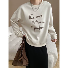 女式T恤;女式针织衫;女式牛仔裤