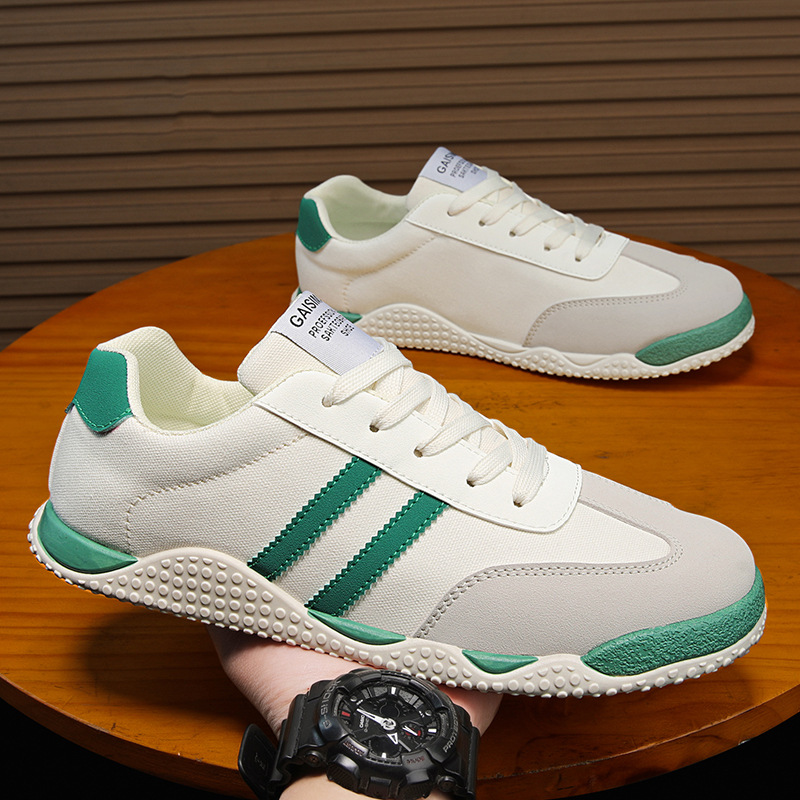 Zapatos de hombre verano 2025 nuevo estilo de cuero para hombres al aire libre zapatos casuales cómodos con lazos planos zapatos deportivos antideslizantes Agan