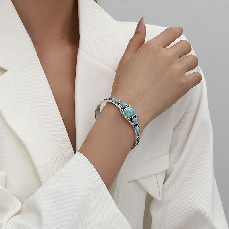 Europeo y americano bohemio retro turquesa abierto Ajustable pulsera tallada hueco forma geométrica pulsera