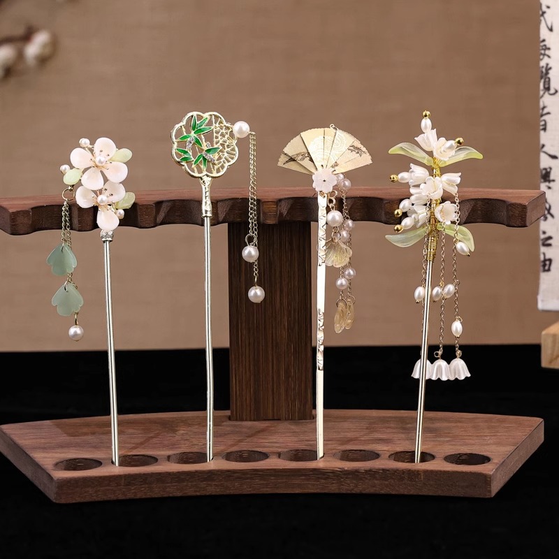 Nueva horquilla china 2025 nuevo estilo estilo antiguo horquilla mujer falda de cara de caballo de alta calidad estilo nacional horquilla de madera paso a paso horquilla tocado