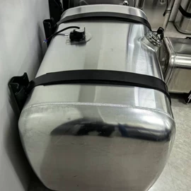 油箱;油箱盖;加热器