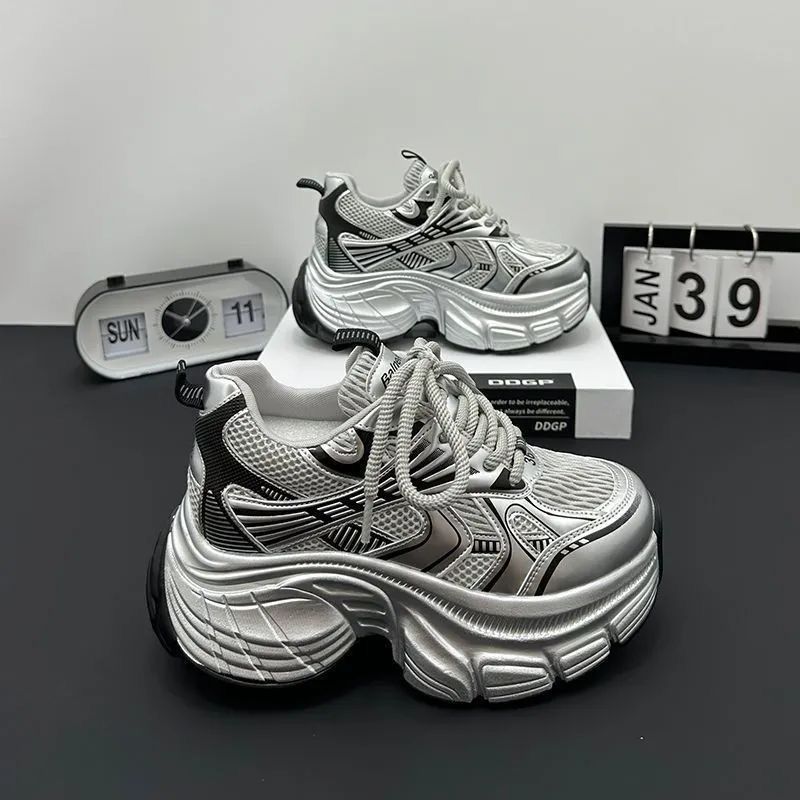 2025 Spring And Autumn New Versatile Dad For Women Thick Sole Height Increasing Sports Casual White Shoes Ins Trend_voghion.com