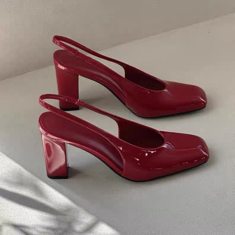 Square toe fashion covered toe sandals women's 2025 new patent leather heel with block heel high heels designer back empty shoes