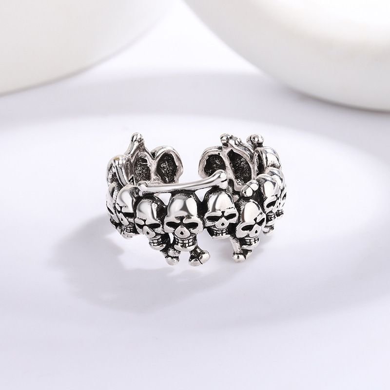 one size retro ring