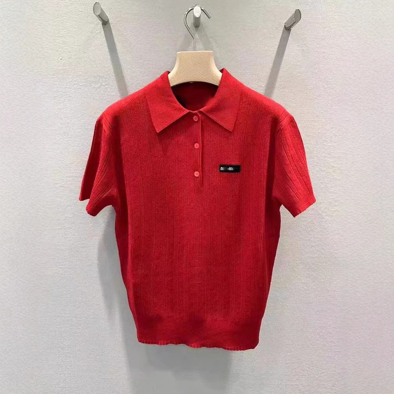 Shenzhen Nanyou Haute Couture M+26 Early Spring New Style Red Lapel Knit Sweater with Embroidered Letter Logo on the Chest for Women