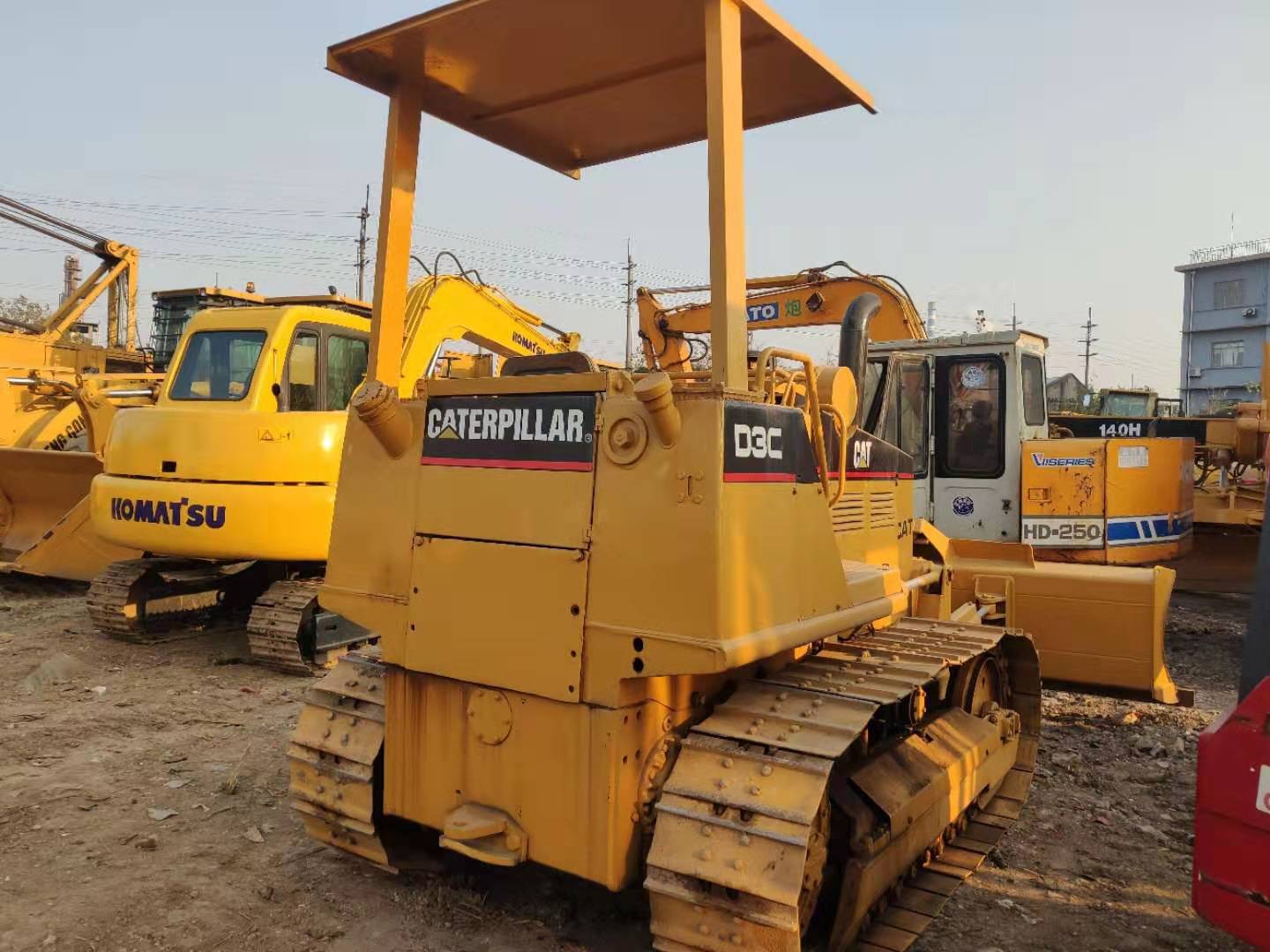 出售卡特D3/D4C小型二手推土机 cat D3C