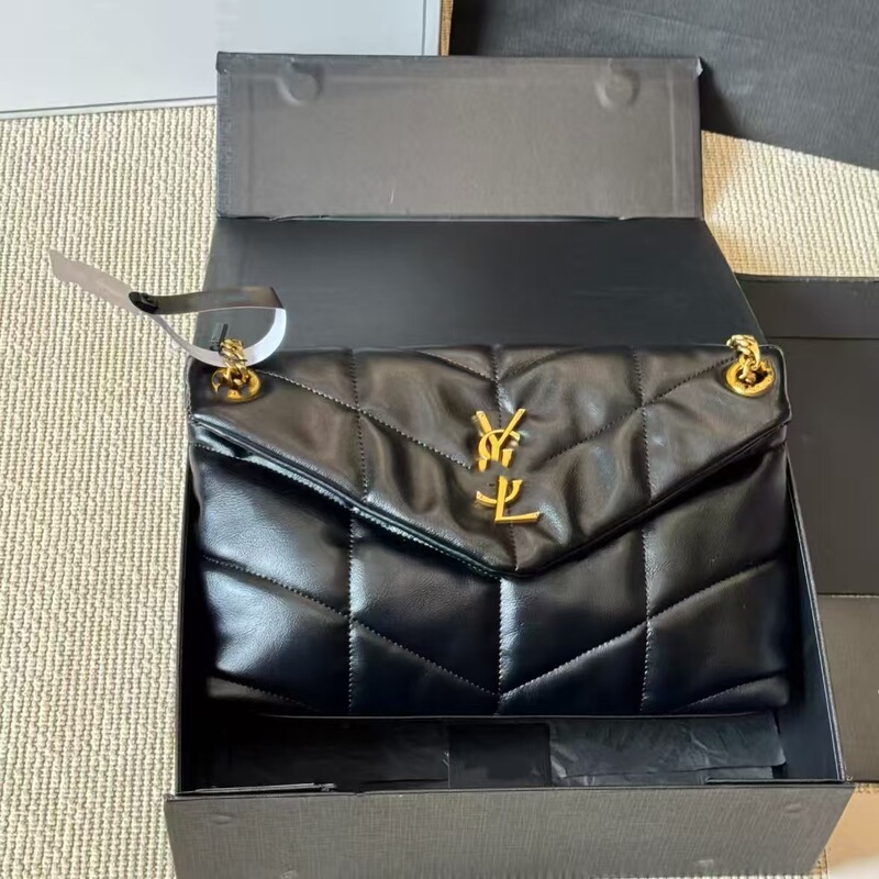 Clouds Women's Bag Chain Messanter Bag Wanderer Bag Mid-ancient All-match 2024 New Fashionable Underarm Bag High-end Sense Clouds Women's Bag Chain Messanter Bag Wanderer Bag Mid-ancient All-match 2024 New Fashionable Underarm Bag High-end Sense