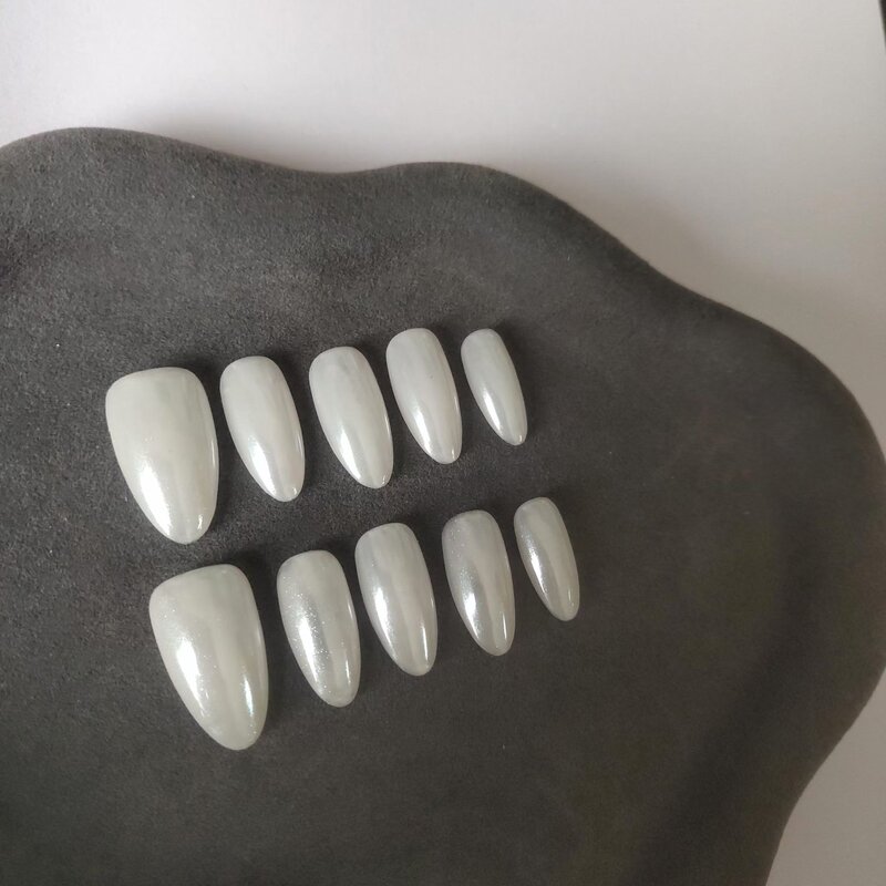 Hailey Nail Art Pearl White Aurora Powder Electroplated Magic Mirror Powder Whitening Moonlight Pearl Powder Wearable for Nail Salons