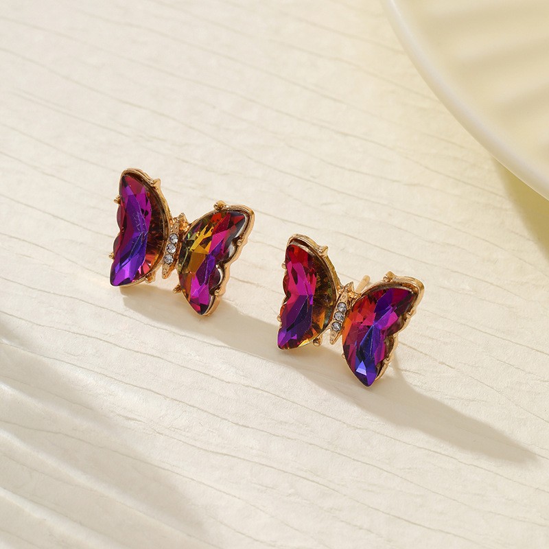 Ventas transfronterizas calientes coloridas 3 piezas de aretes collar anillo de moda europea y americana mariposa elegante collar de diamantes para mujeres image 20