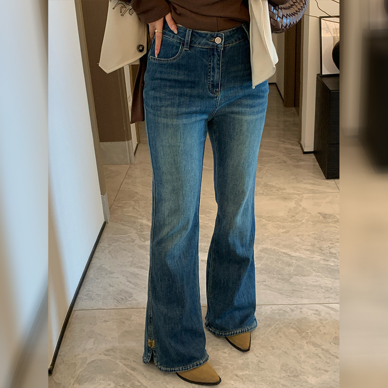 2026 Autumn New Collection: Plus-Size Women's Fashionable and Elegant Loose-Fit Wide-Leg Jeans for Curvy Figures, Model YC611