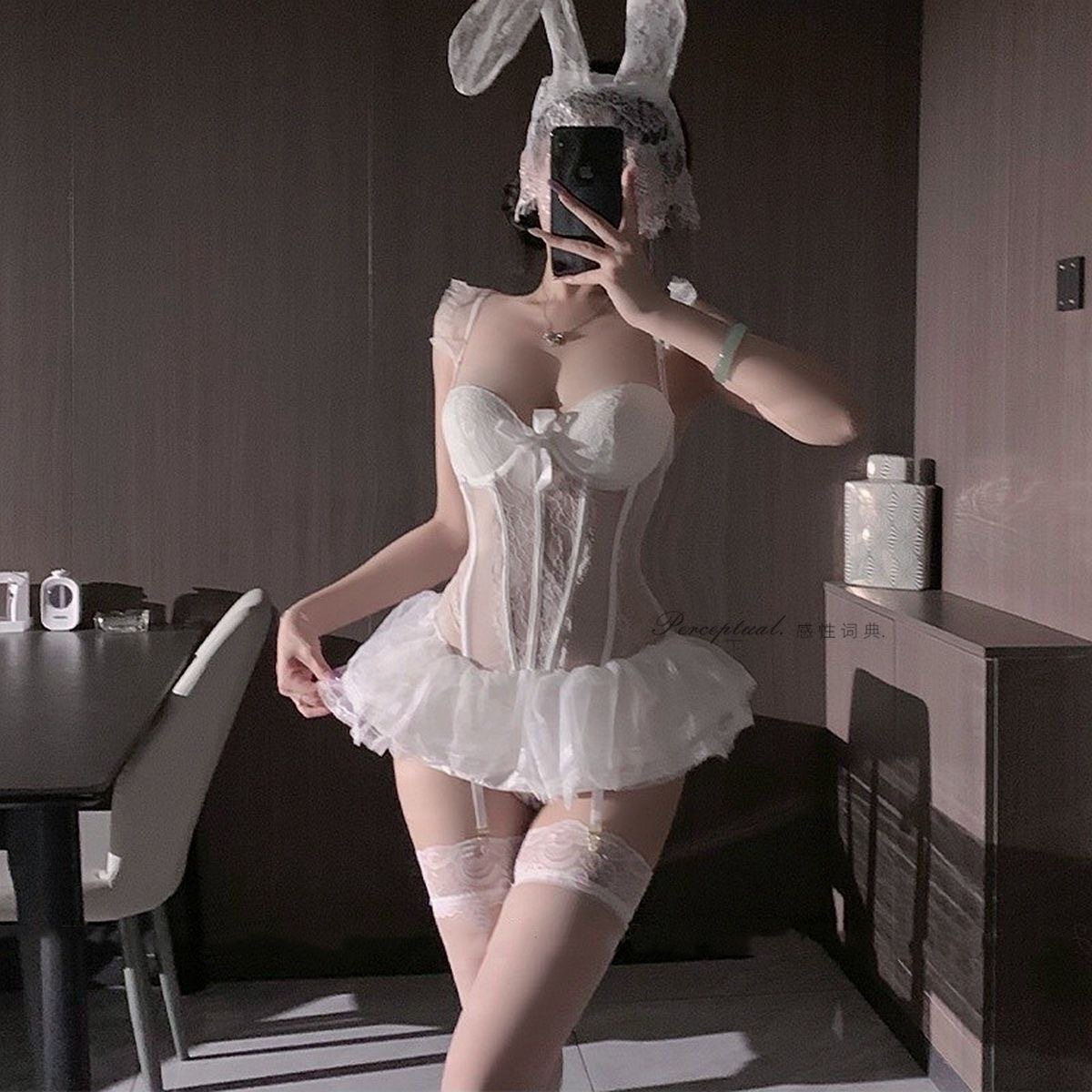 흰색 + 양말 버클 포함