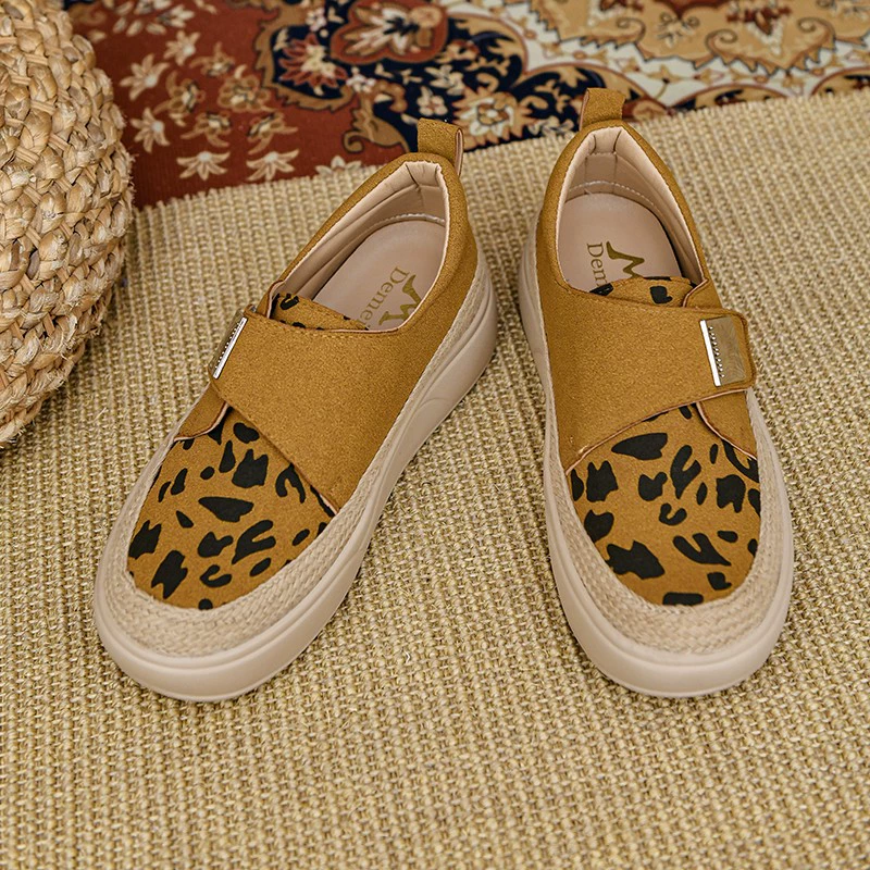 Женские кроссовки с леопардовым принтом, увеличивающие рост, с уникальным дизайном, новый весенне-осенний стиль 2025 года на толстой подошве на липучке и внутренним увеличением роста.