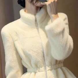 欧货小个子时尚洋气小众轻奢高级感韩系小香风白色毛绒外套秋季女
