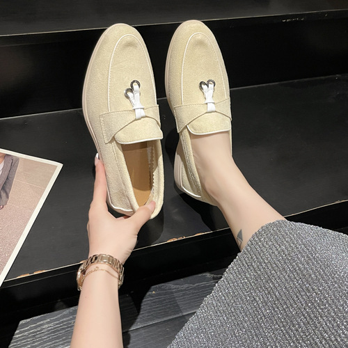 Cross-border large size loafers for women  autumn new slip-on slip-ons retro breathable beanies flat shoes
