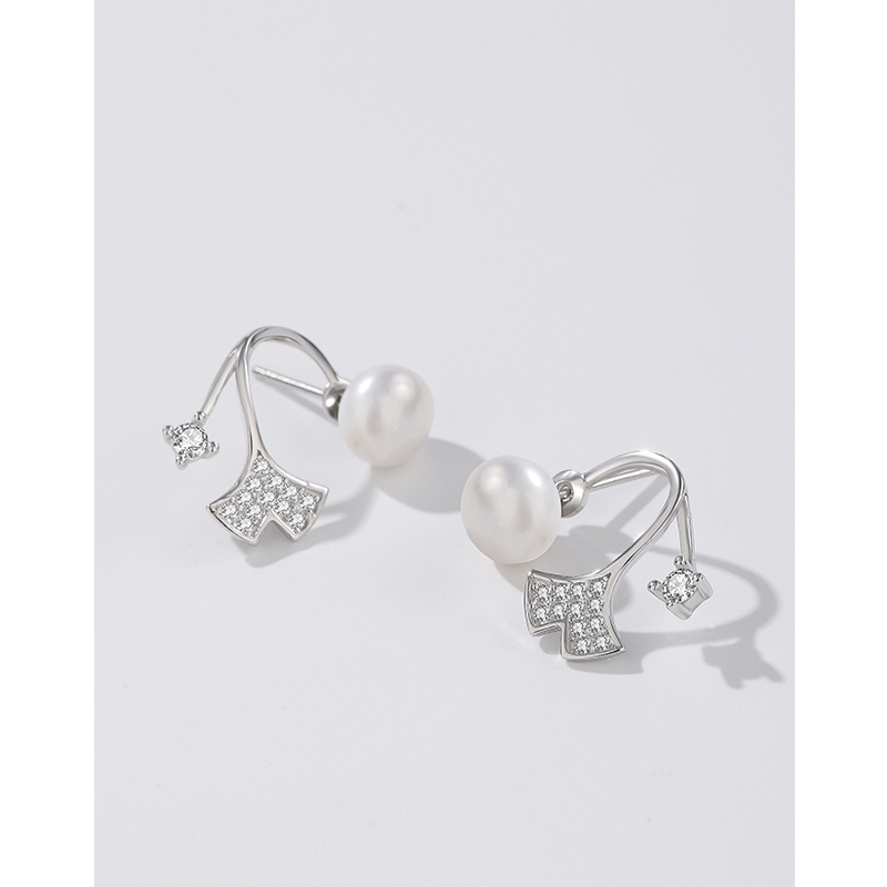 925 plata esterlina perlas de agua dulce nicho femenino diseño de alta calidad de pendientes de perlas de piedra de silicio dos pendientes