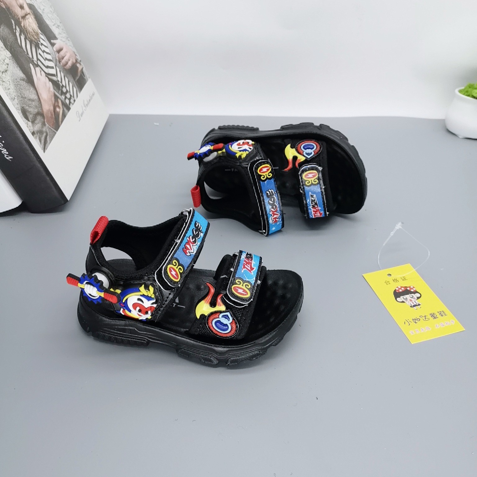 Sandalias de verano para niños, tallas 22-31, sandalias infantiles de suela ligera, zapatos de playa para niños, sandalias para niños, sandalias para bebés, zapatos para niños