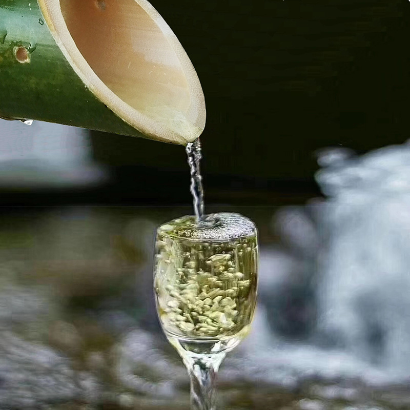 売れ筋竹筒酒 52度生竹酒 緑竹酒 竹筒酒 彫刻酒 竹筒酒|undefined