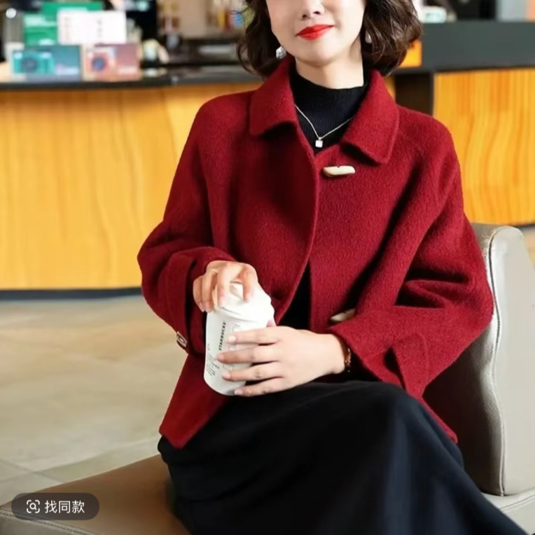 Double-Sided Woolen Outwear, Elegant Horn Button Woolen Outwear, New Style for Autumn and Winter 2025