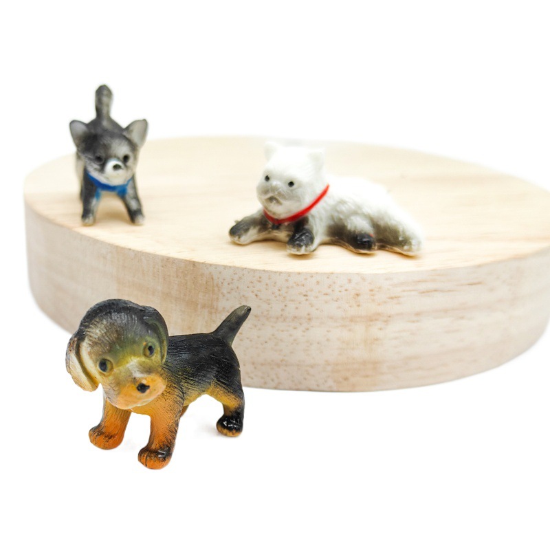Venta caliente PVC modelo artesanía simulación animal 3D gato y perro adornos mini muñeca de inyección en stock lote mixto