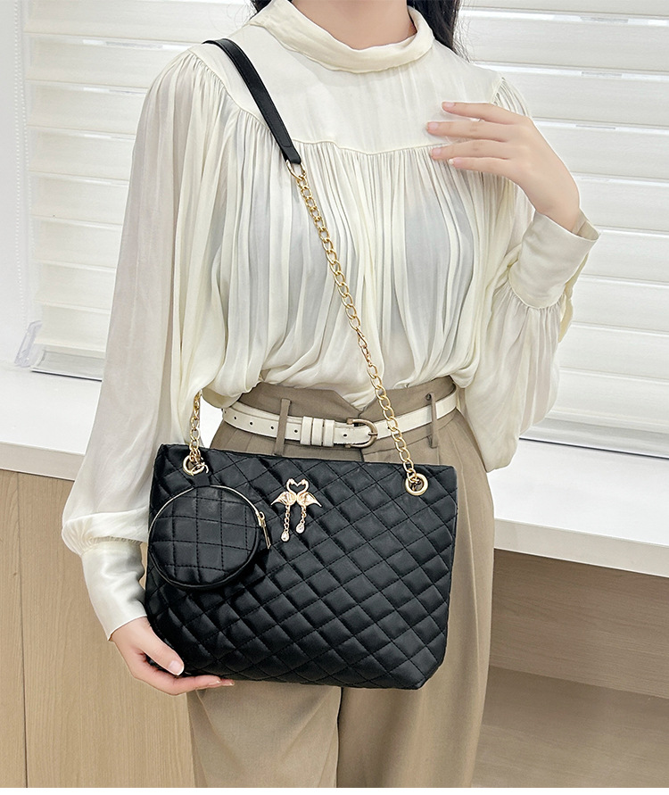 Double Shoulder Straps Strap Type Women's Medium Pu Leather Color Block Solid Color Classic Style Streetwear Sewing Thread Square Zipper Tote Bag