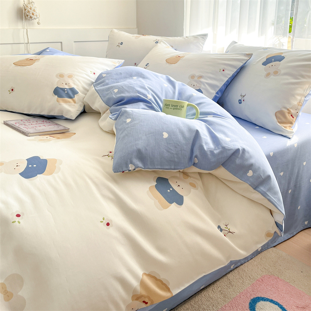 Algodón fresco no estático cuatro piezas de alta densidad ins viento dormitorio de estudiantes de dibujos animados cubierta de colcha de algodón A alto soporte de tres piezas