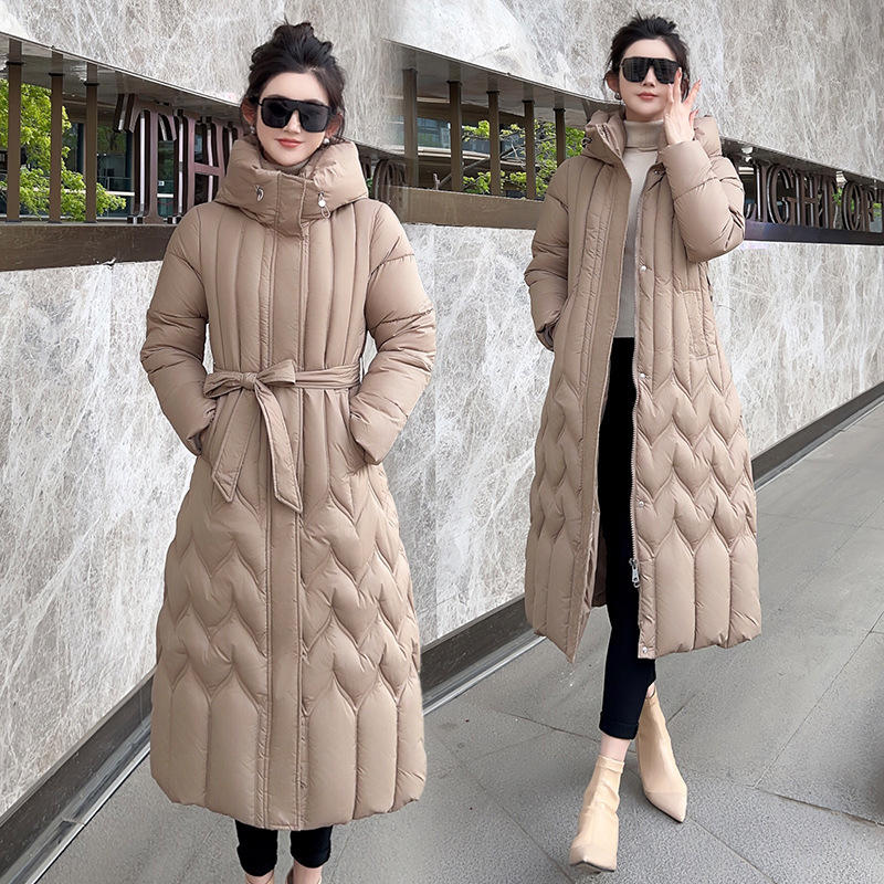 2025 invierno rodilla larga ropa de algodón de mujer delgada ropa de algodón de pluma de aire exterior grande chaqueta de algodón gruesa moda
