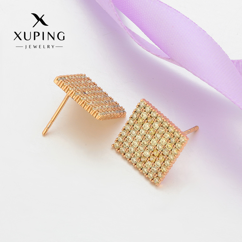 Xuping incrustado verde piedra preciosa artificial aleación de cobre chapado 18k color retrógrado pernos de auriculares de geometría cuadrada simple