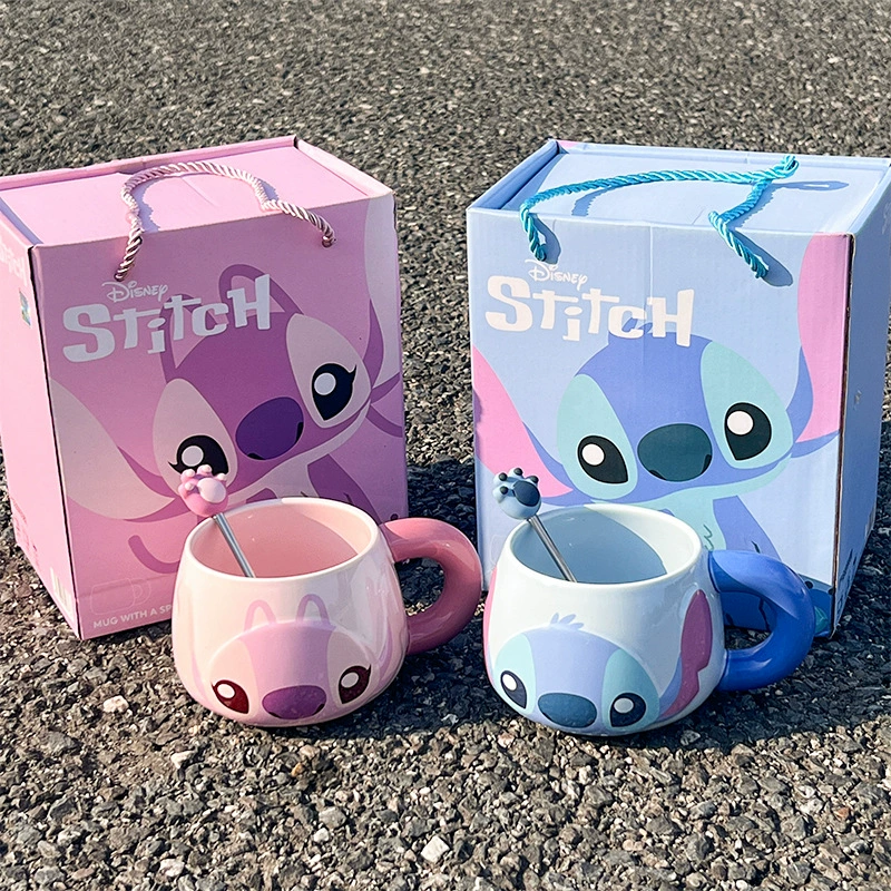 Кружка (Disney) Stitch — керамическая с объемом живота 500 мл, с ложкой и подарочной коробкой