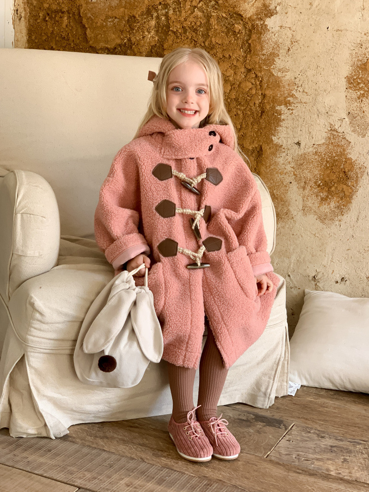 Princess Cute Solid Color Fleece Girls Outerwear display picture 2