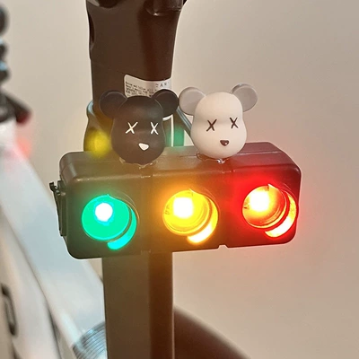 Suitable for bicycle riding tail lights, rechargeable, cute crayon elephant design, road and mountain bike warning light, flashing single light (Tail light) - black-blackstorm-whitestorm-charging-model-comes-with-a-data-cable