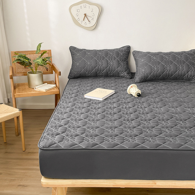 Waterproof Mattress Protector, Solid Color Flocked Cotton Memory Foam Mattress Cover with Thick Waterproof and Dustproof Mattress Pad