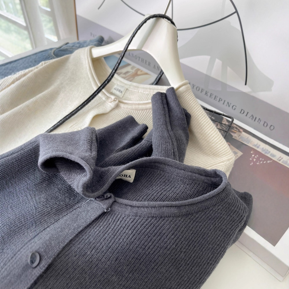 韩系复古圆领排扣软糯针织开衫女纯色条纹温柔风外搭毛衣上衣6319