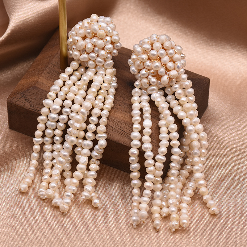 Pendientes de perlas de alto grado perla pendientes largos retro nicho diseño joyería de alta calidad al por mayor natural
