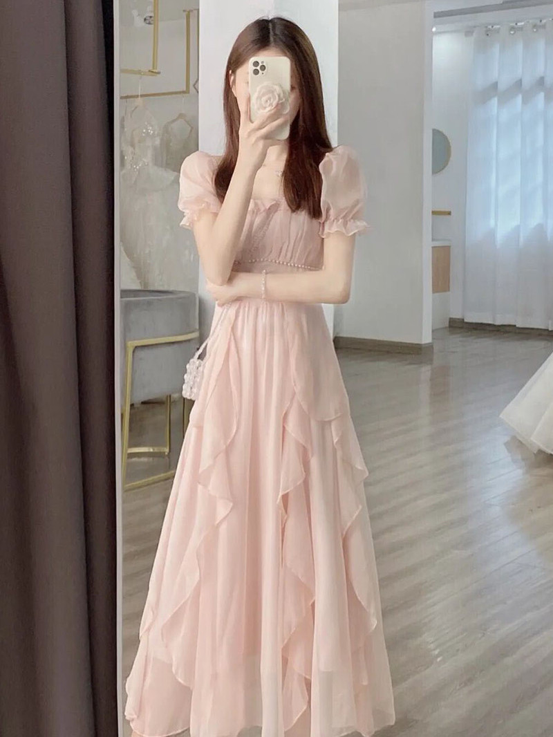 2023 프랑스 스타일 우아한 사교계의 새로운 중간 길이 원피스 슬리밍 작은 요정 첫사랑 핑크 원피스 여름