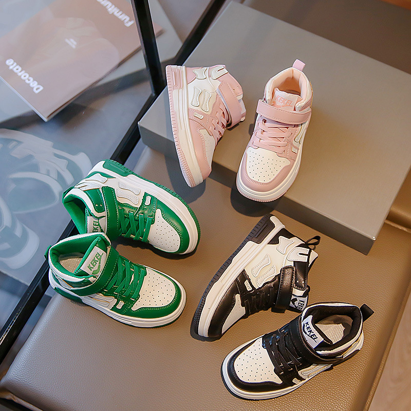 Barn högtopp sportsko Trend 2023 Höst Ny Student Läder Panel Sh för pojkar och flickor Halkfri Casual_voghion.com