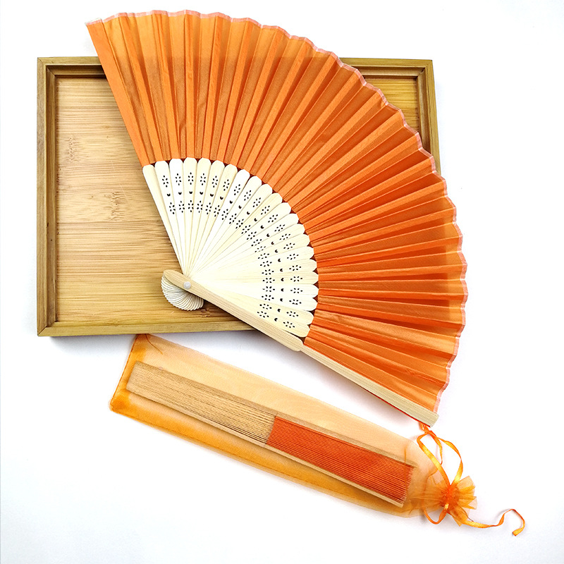 El ventilador de retorno de la boda de seda de un solo paño de color sólido de 6 pulgadas se puede utilizar para la tarjeta de invitación de suministros de boda llano DIY + bolsa de gasa