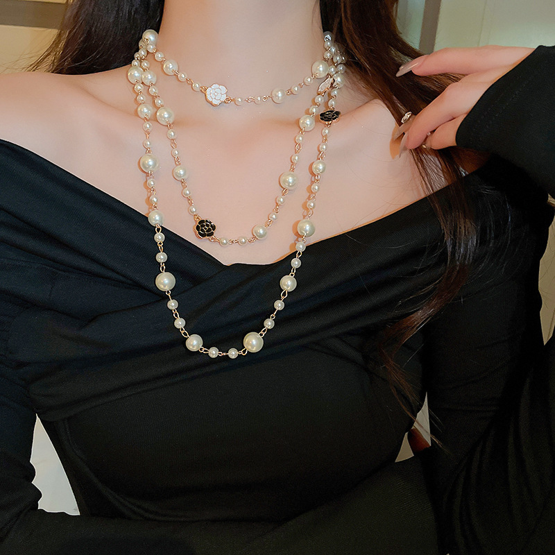 Kamelienperlenkette, französischer leichter Luxuspullover, elegantes Temperament, Halskette, modisch und hochwertig,_voghion.com