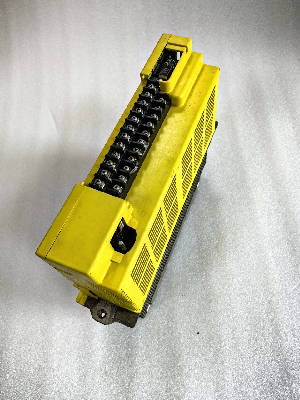 A06B-6066-H233 244 006 011 008 Драйвер системы управления Fanuc, оригинальная разборка