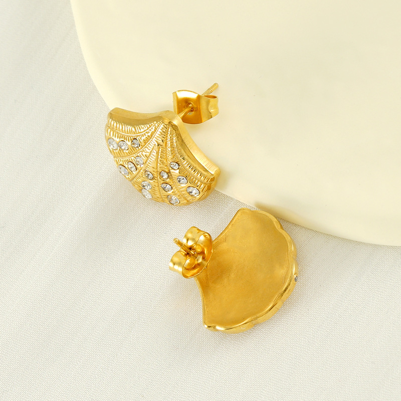 Cross-border estilo europeo y americano INS Luz de lujo de acero inoxidable Stud pendientes hembra 18K Shell diamante-incrustado de titanio de acero de la oreja hueso Stud pendientes hembra