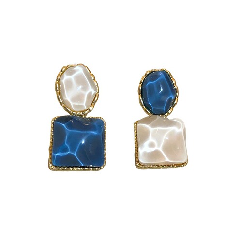 Ocean Heart Blue Contrast Water Wave Pattern Asymmetric Square Earrings for Women, Unique Design with a Touch of Luxury