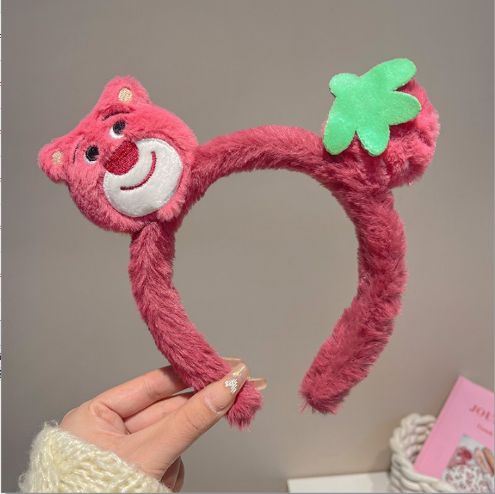 Oso de fresa rojo rosa tridimensional