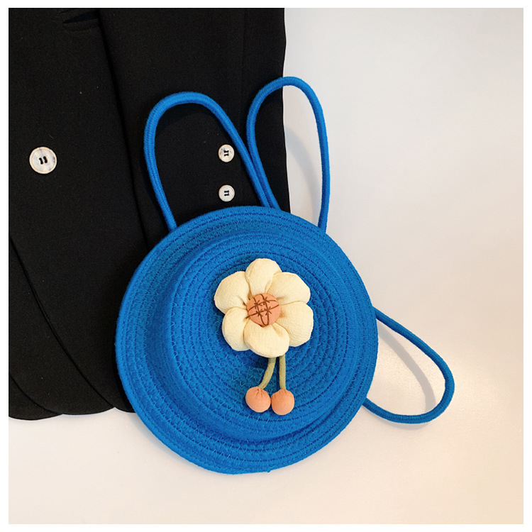 Frau Mittel Baumwolle Und Leinen Einfarbig Ferien Blumen Flip-Cover Schultertasche display picture 1