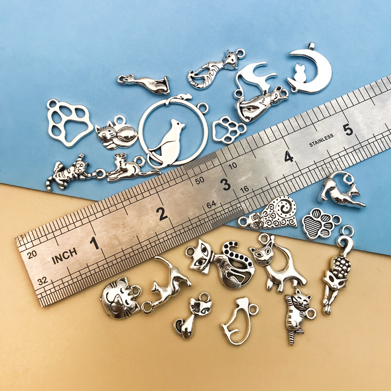 Ventas directas de fábrica 1 gato serie Xizanga plata accesorios pulsera accesorios colgante DIY accesorios animales antiguos accesorios de plata gato