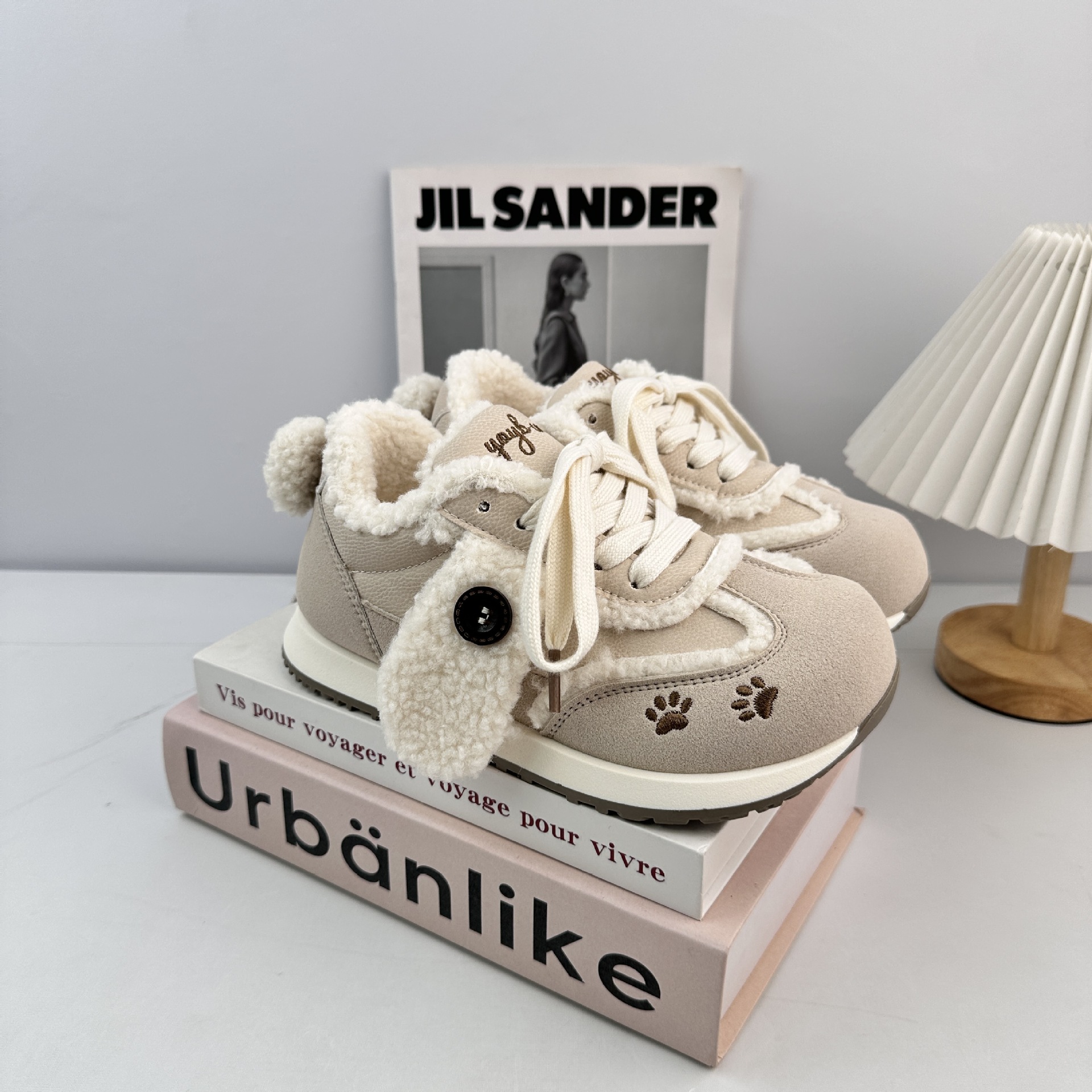 Farwave nicho de moda retro calentamiento Gump zapatos de invierno 2025 zapatos de capacitación de invierno de lana gruesa zapatos de algodón 2825M
