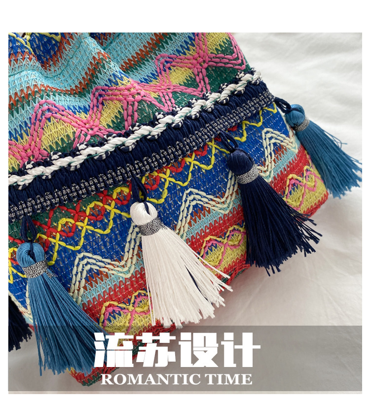 The 2022 new trendy and fashionable fringed bucket bag, a single-shoulder personalized crossbody bag with ethnic style details Picture