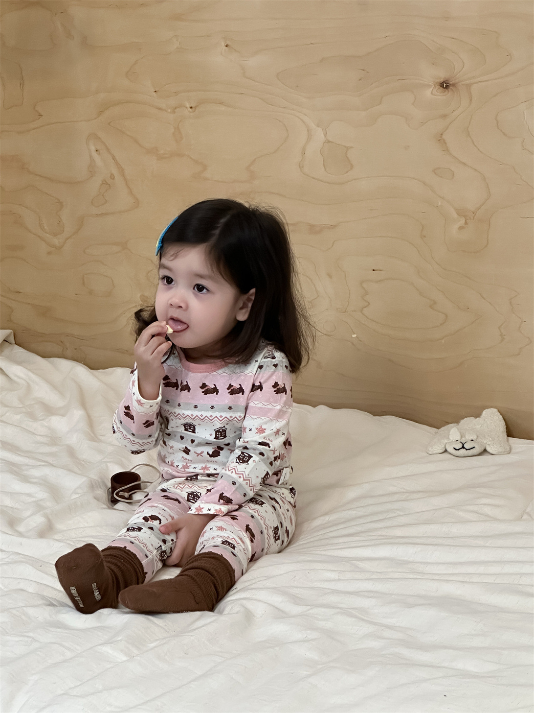 Pijamas infantiles de otoño conjunto de casa 2025 ropa de otoño ropa infantil coreana pijamas niñas ropa de hogar dos piezas