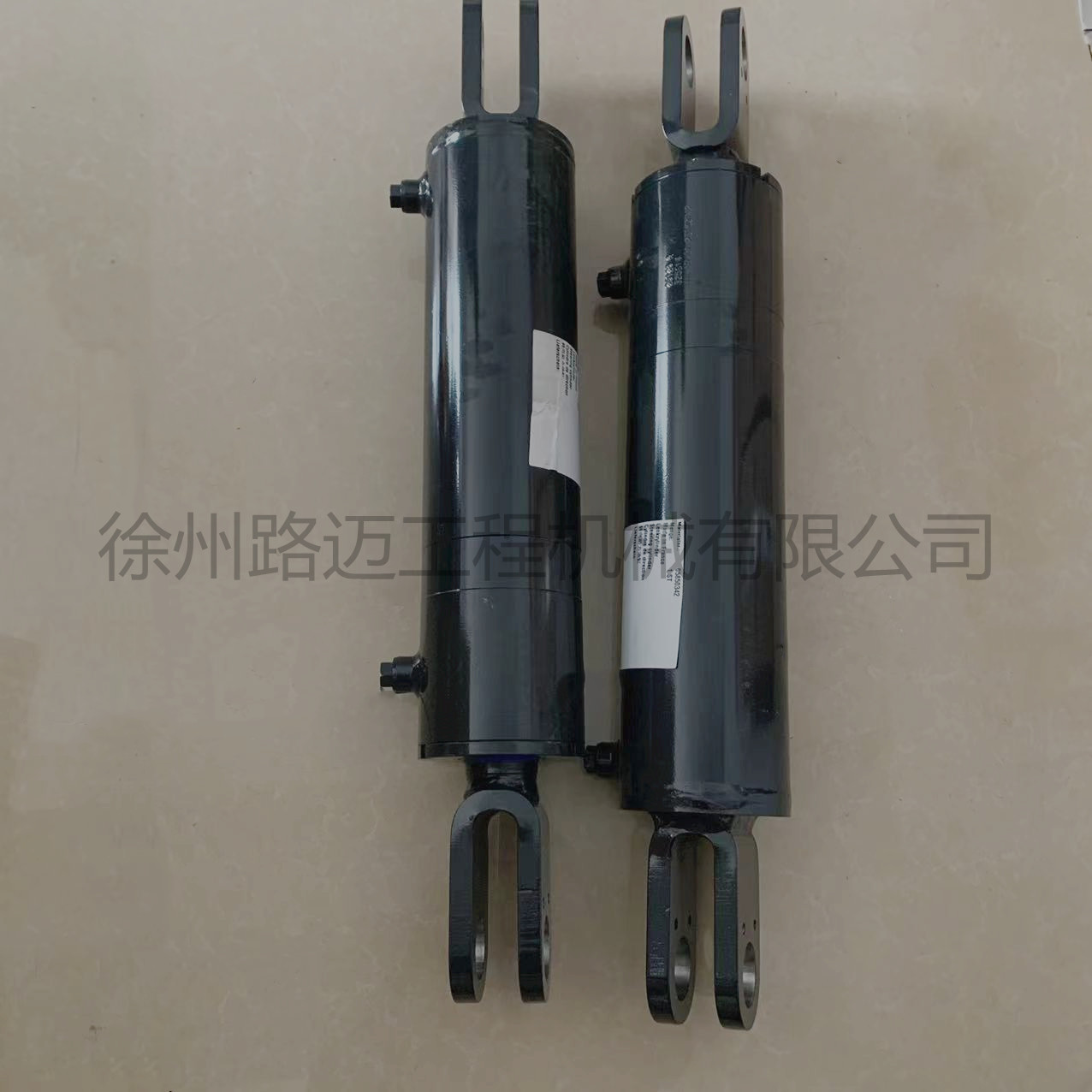 适用宝马格压路机转向油缸 BW211D-40  BW226AD-4物料05850544