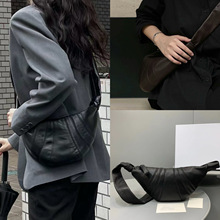 2024�¿�С���������ţ�ǰ�Ů��Ƥ�ٴ�ͨ�ڴ������μ�б����Ӱ�