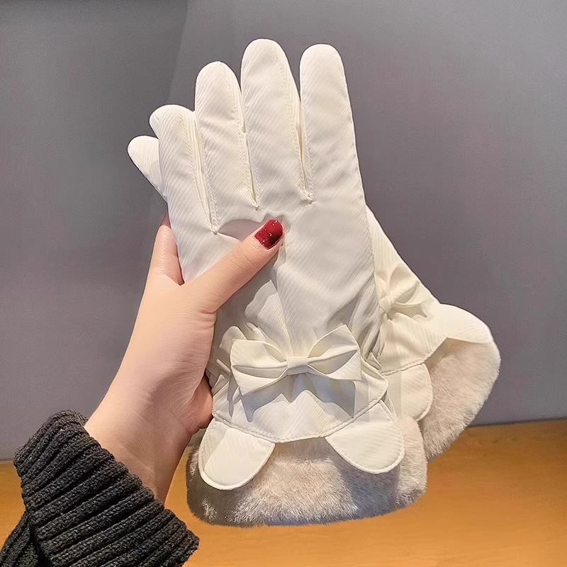 冬季保暖骑行手套防寒防水毛绒触屏手套女加厚加绒可爱加绒蝴蝶结|undefined